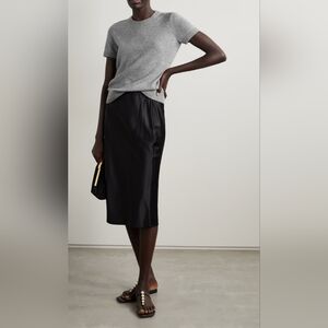 NWT Theory Tolleree OB Cashmere Short Sleeve Top. Size L